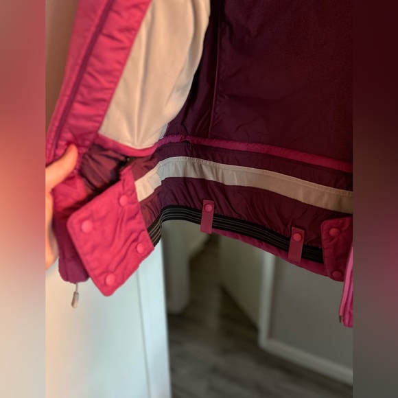 Patagonia snow jacket with hood - Picture 6 of 7